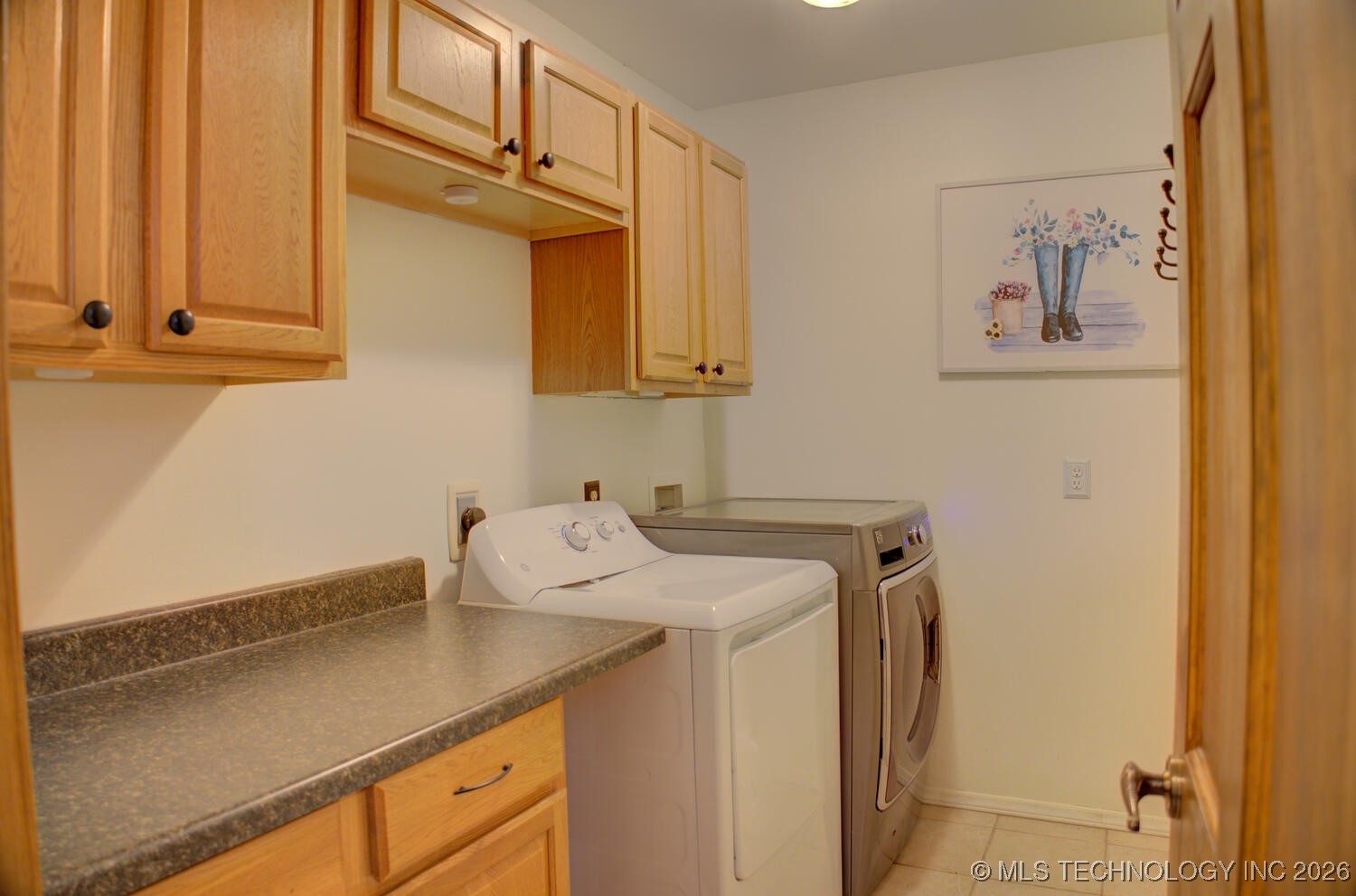 8637 S 73rd East Avenue Property Photo 33