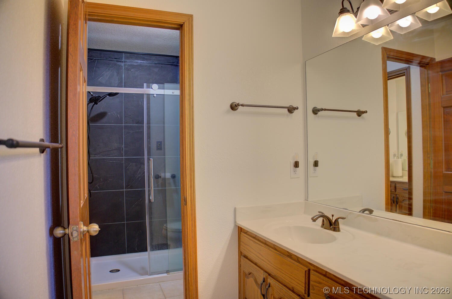 8637 S 73rd East Avenue Property Photo 50