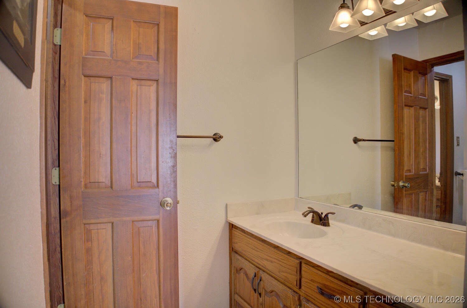 8637 S 73rd East Avenue Property Photo 51