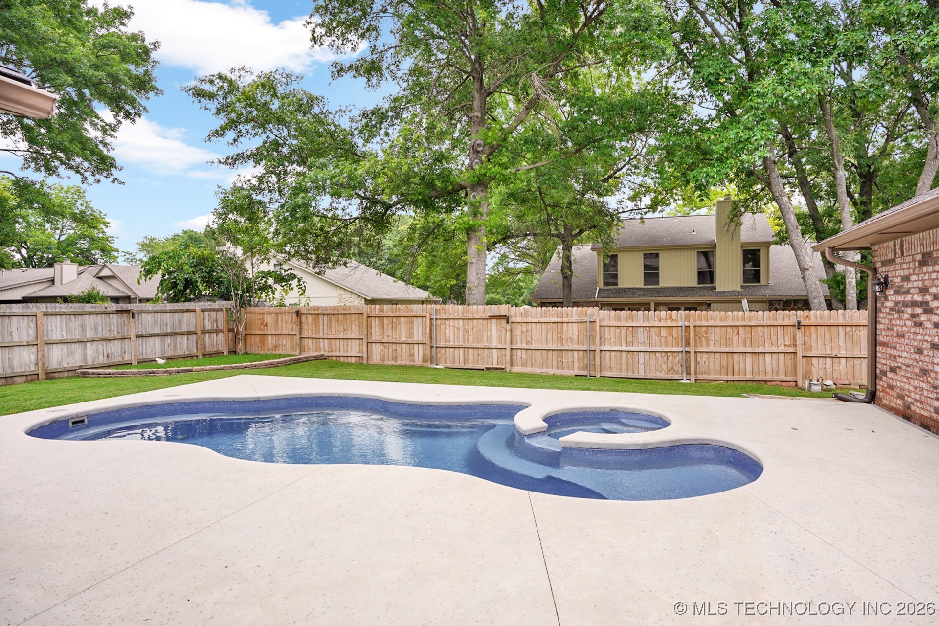 8637 S 73rd East Avenue Property Photo 61