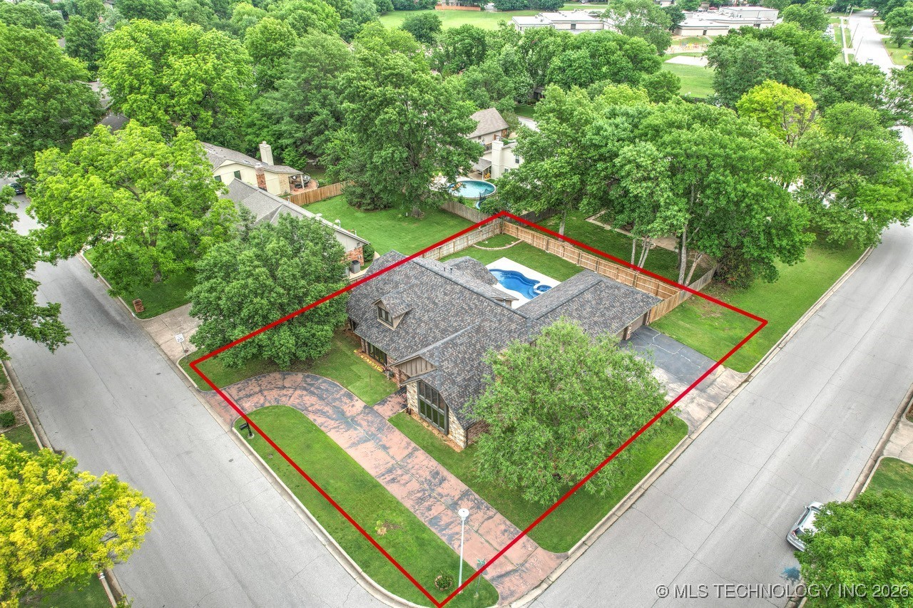 8637 S 73rd East Avenue Property Photo 67