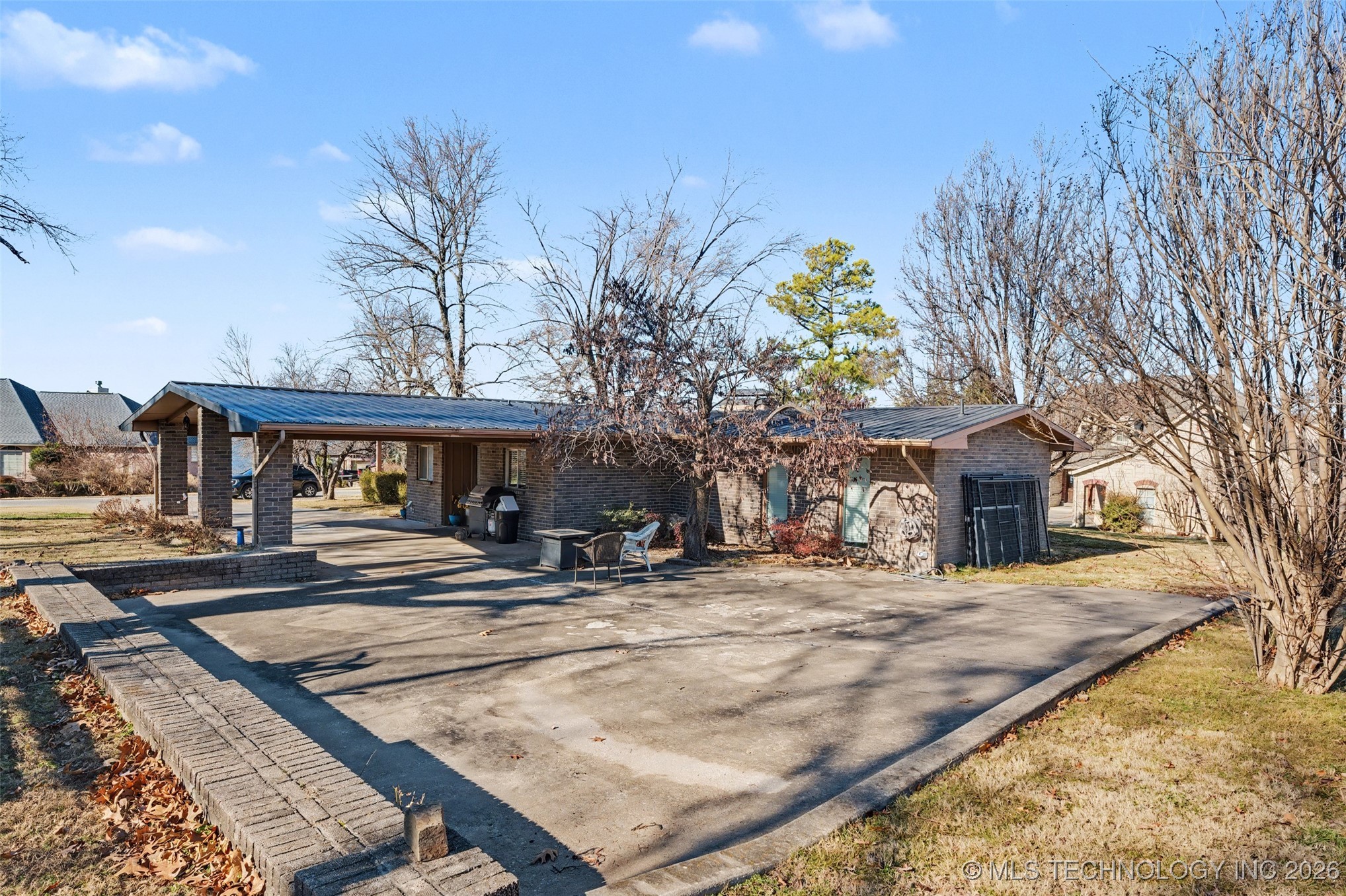 59396 E 288 Court Property Photo 4