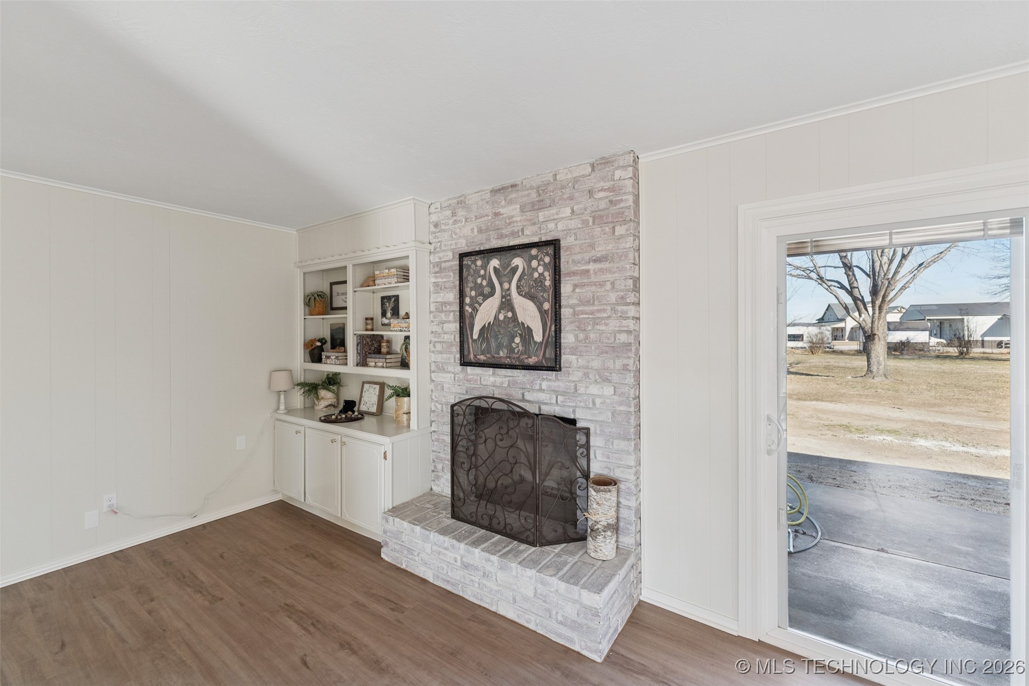 15303 E 440 Road Property Photo 6