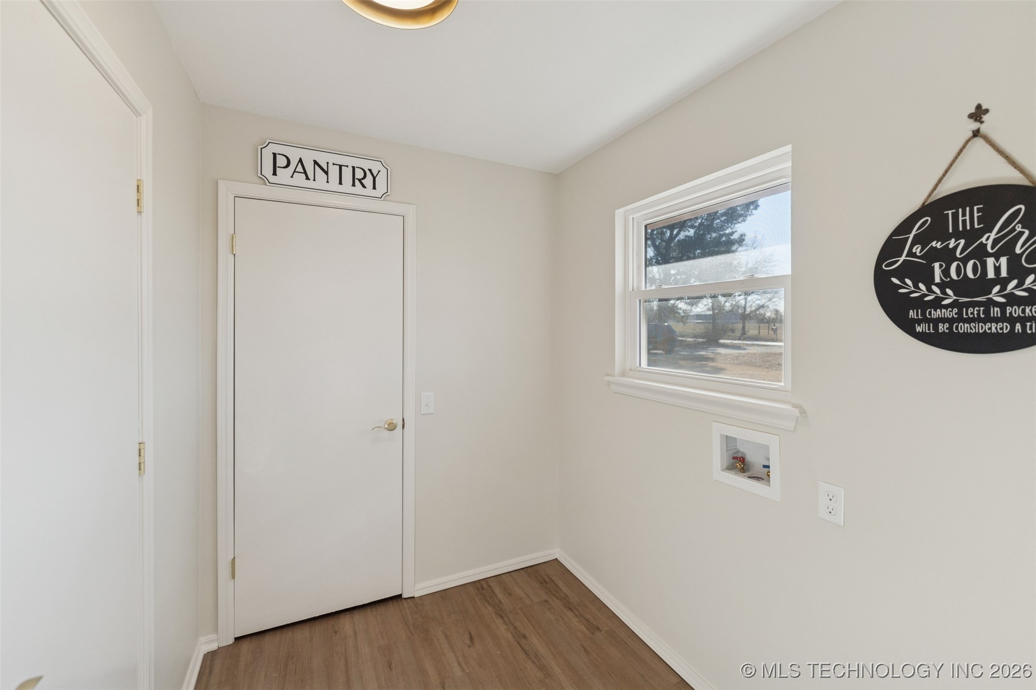 15303 E 440 Road Property Photo 13