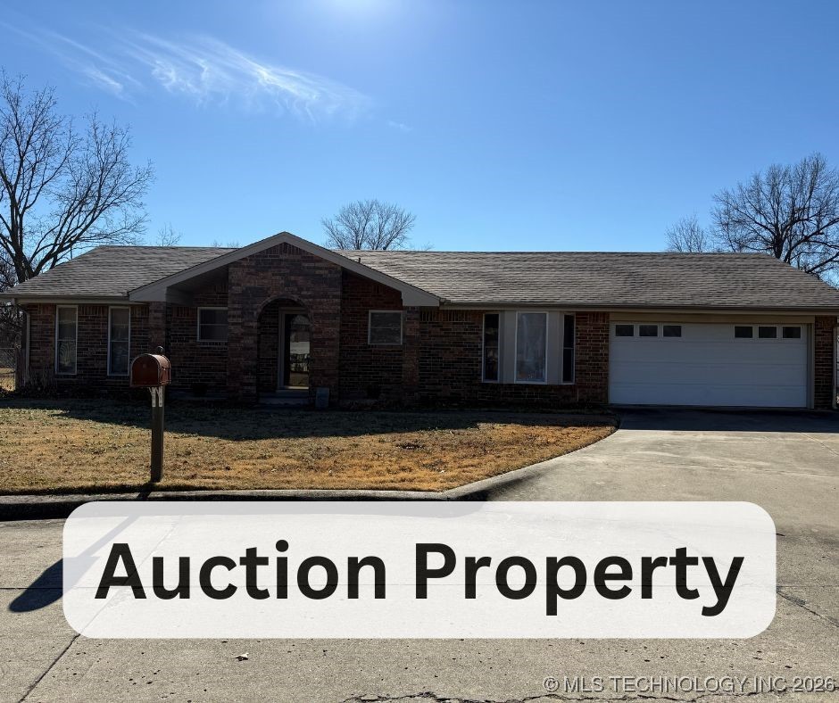 908 Colonial Court Property Photo 1