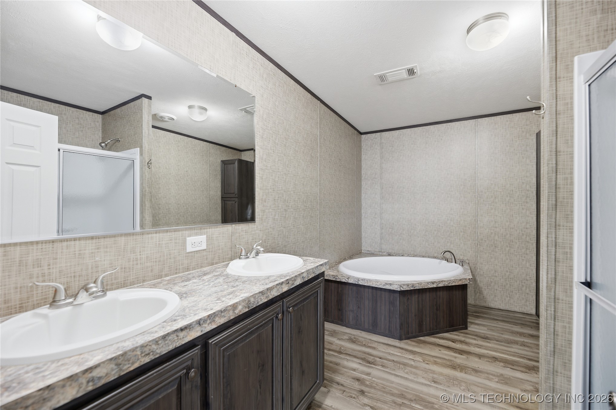 961 Terrace Drive Property Photo 14