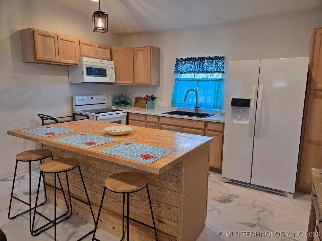 802 W Adams Avenue Property Photo 9