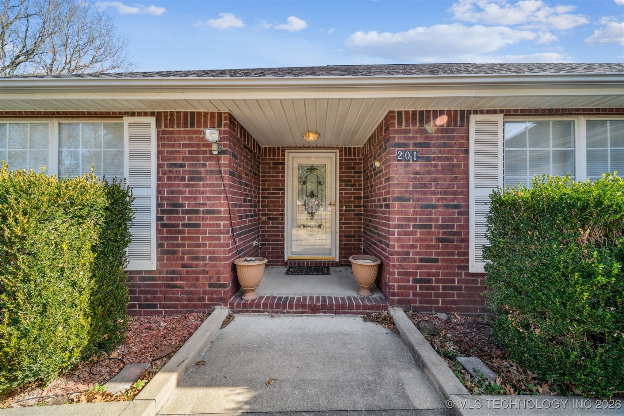 201 N Coo Y Yah Street Property Photo 2