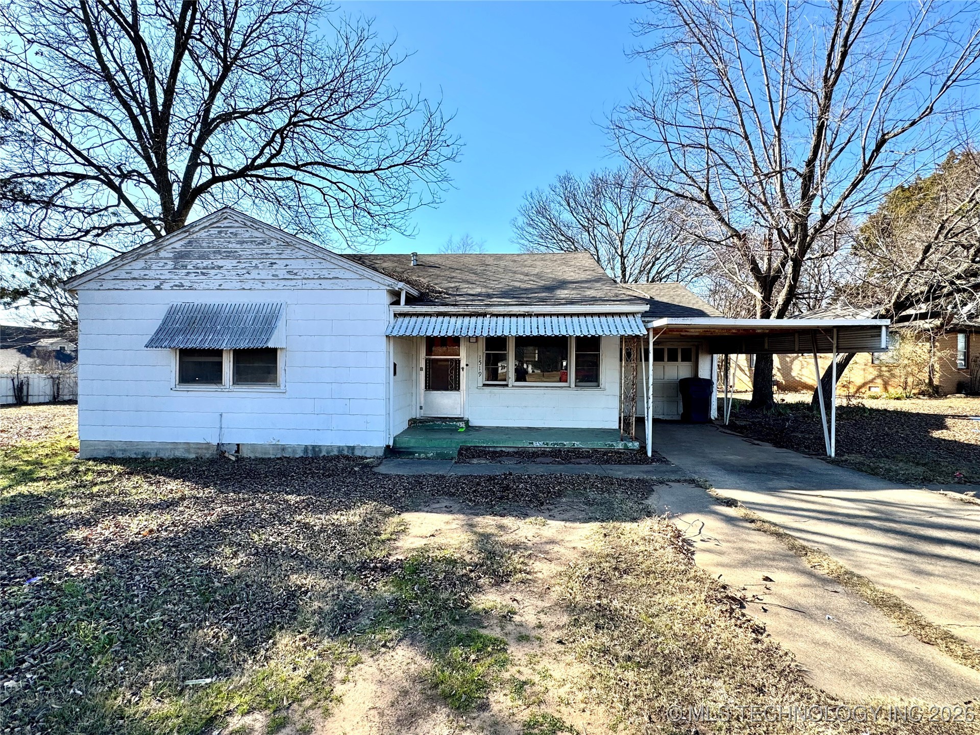 1519 Chickasaw Boulevard Property Photo 2