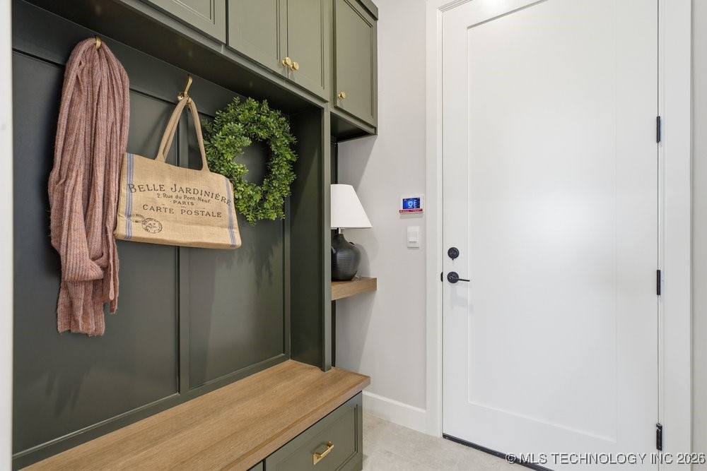 15240 S 27th East Avenue Property Photo 24