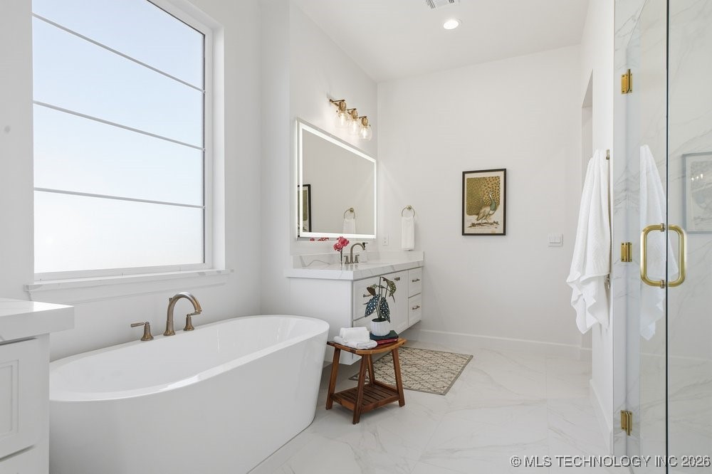 15240 S 27th East Avenue Property Photo 34