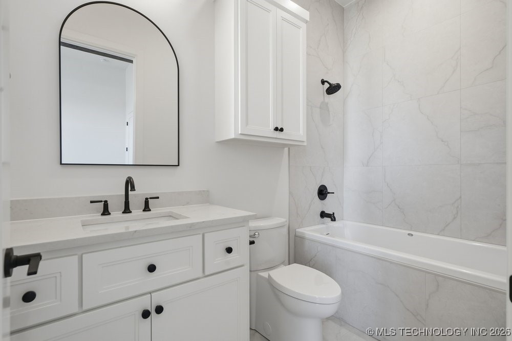 15240 S 27th East Avenue Property Photo 44