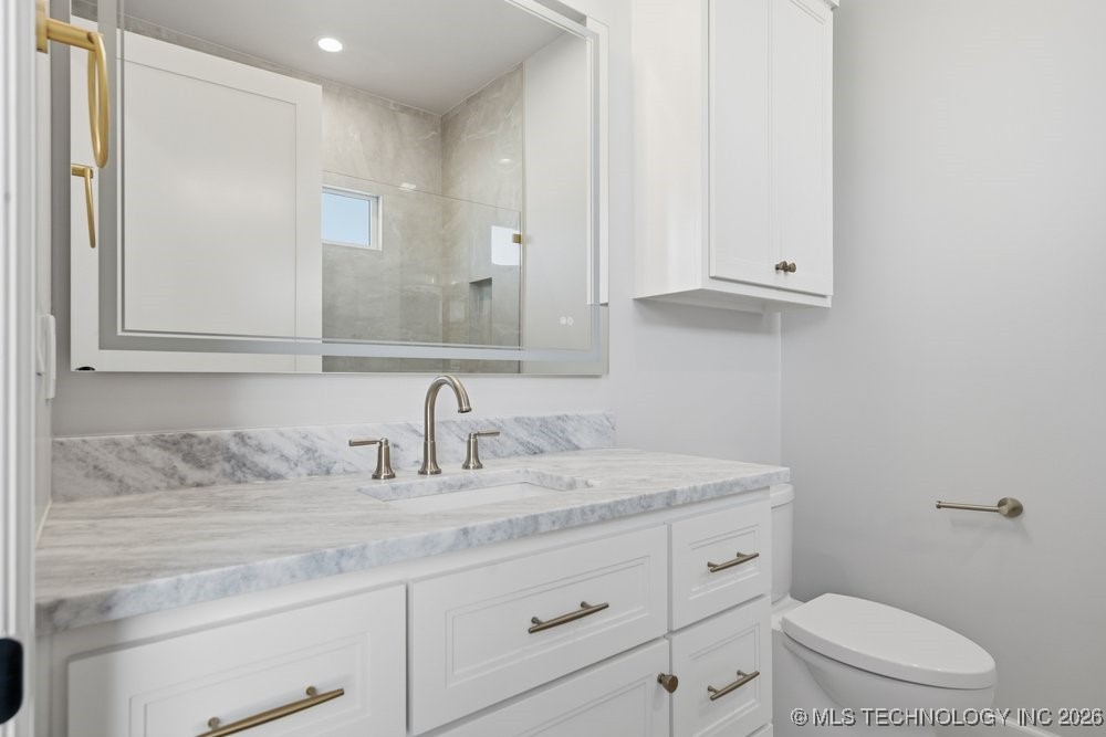 15240 S 27th East Avenue Property Photo 46