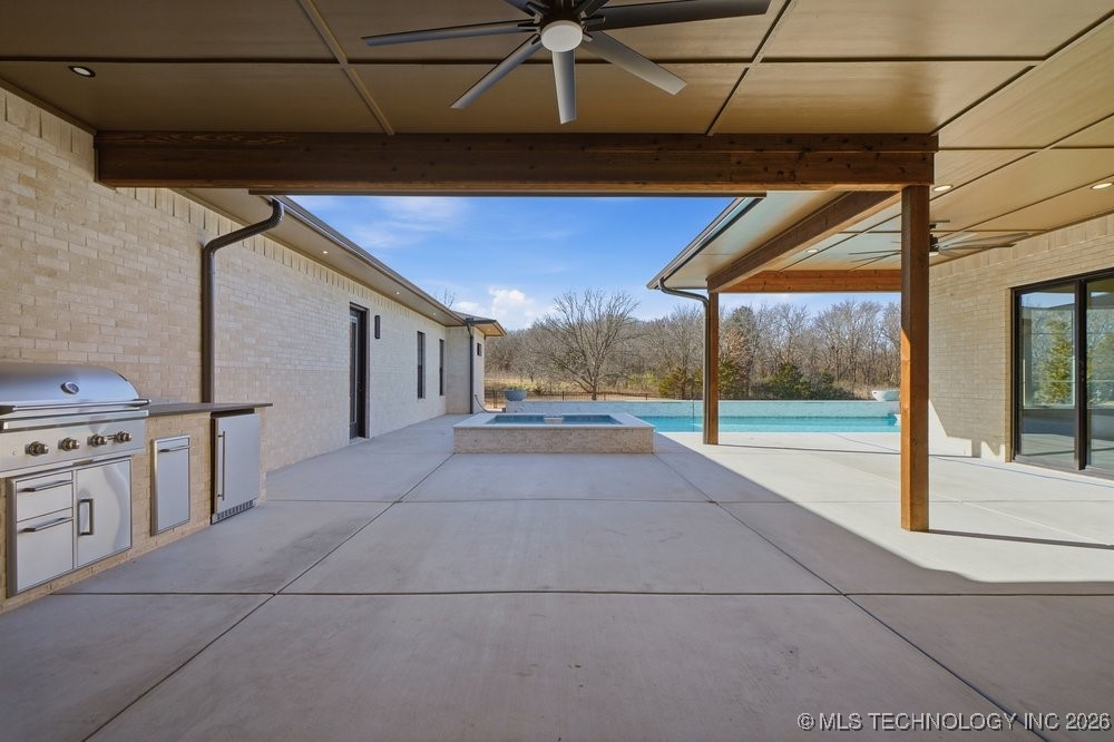 15240 S 27th East Avenue Property Photo 48