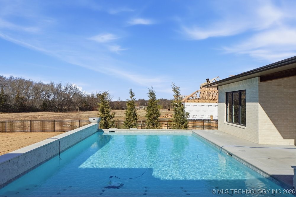 15240 S 27th East Avenue Property Photo 52