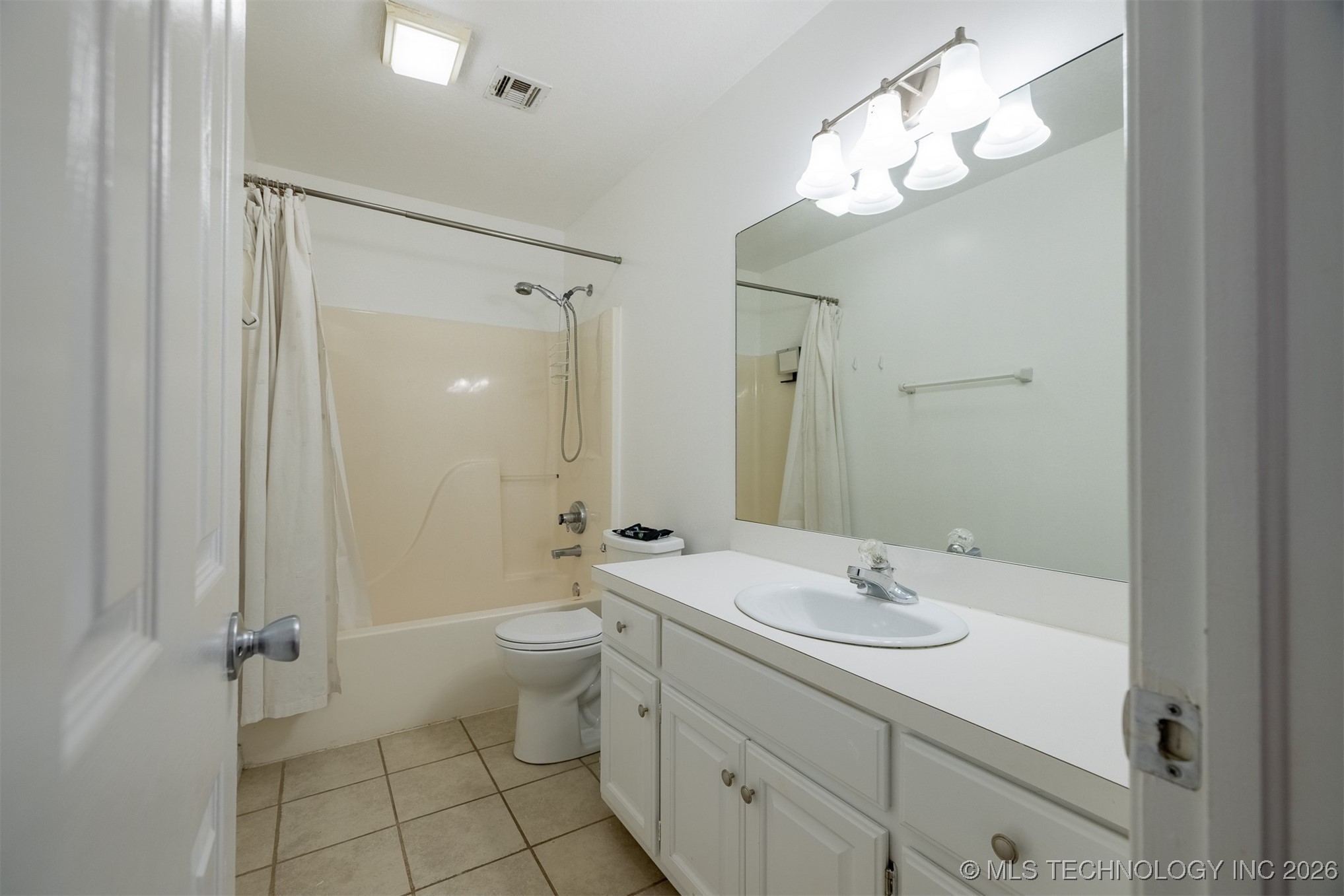 3826 W Galveston Place Property Photo 10