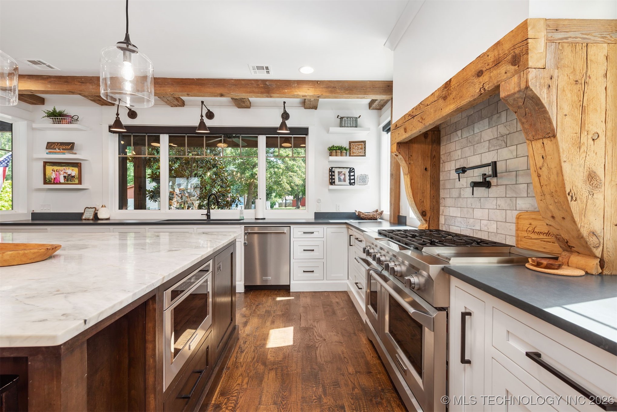 312 E Dallas Street Property Photo 15