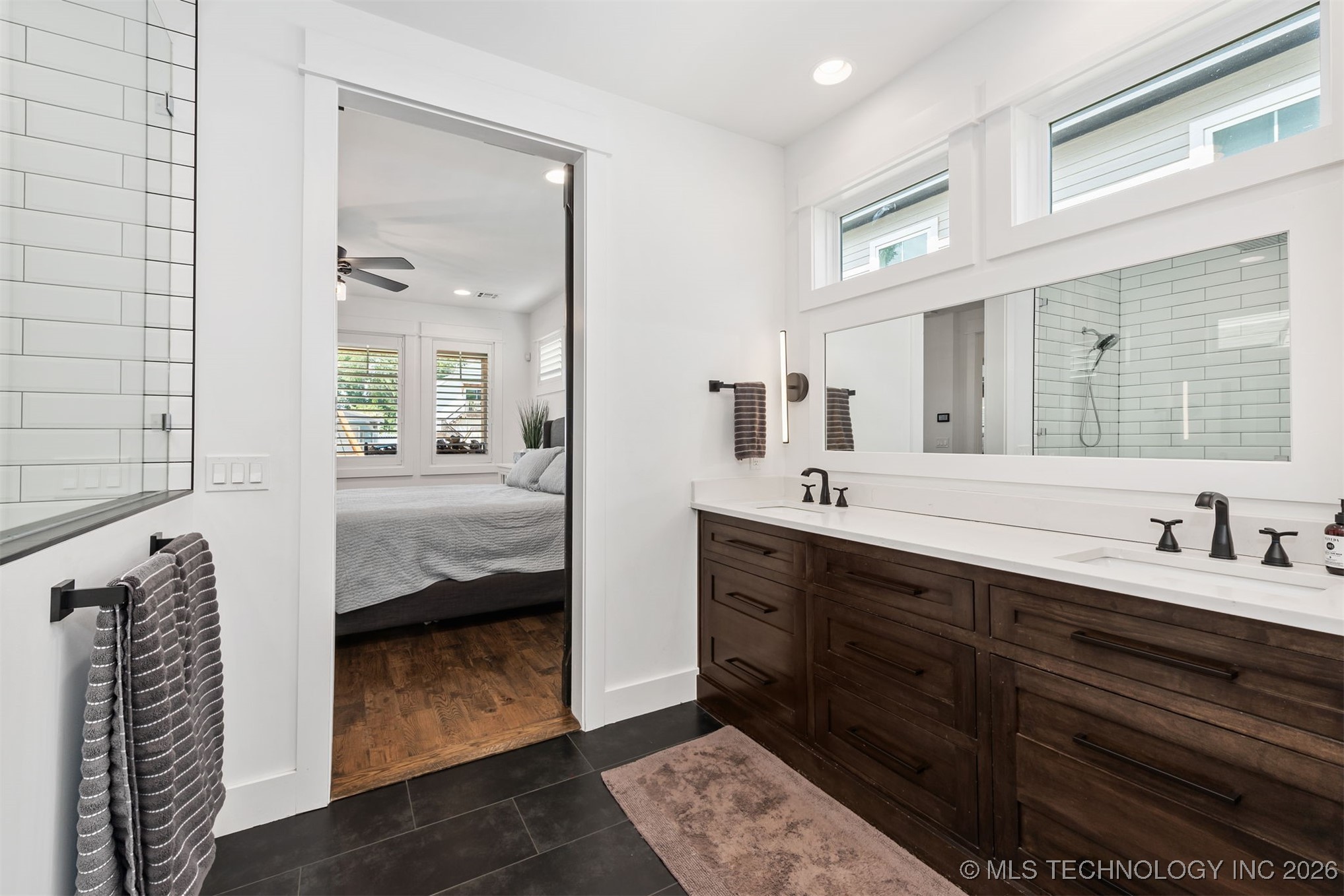 312 E Dallas Street Property Photo 21