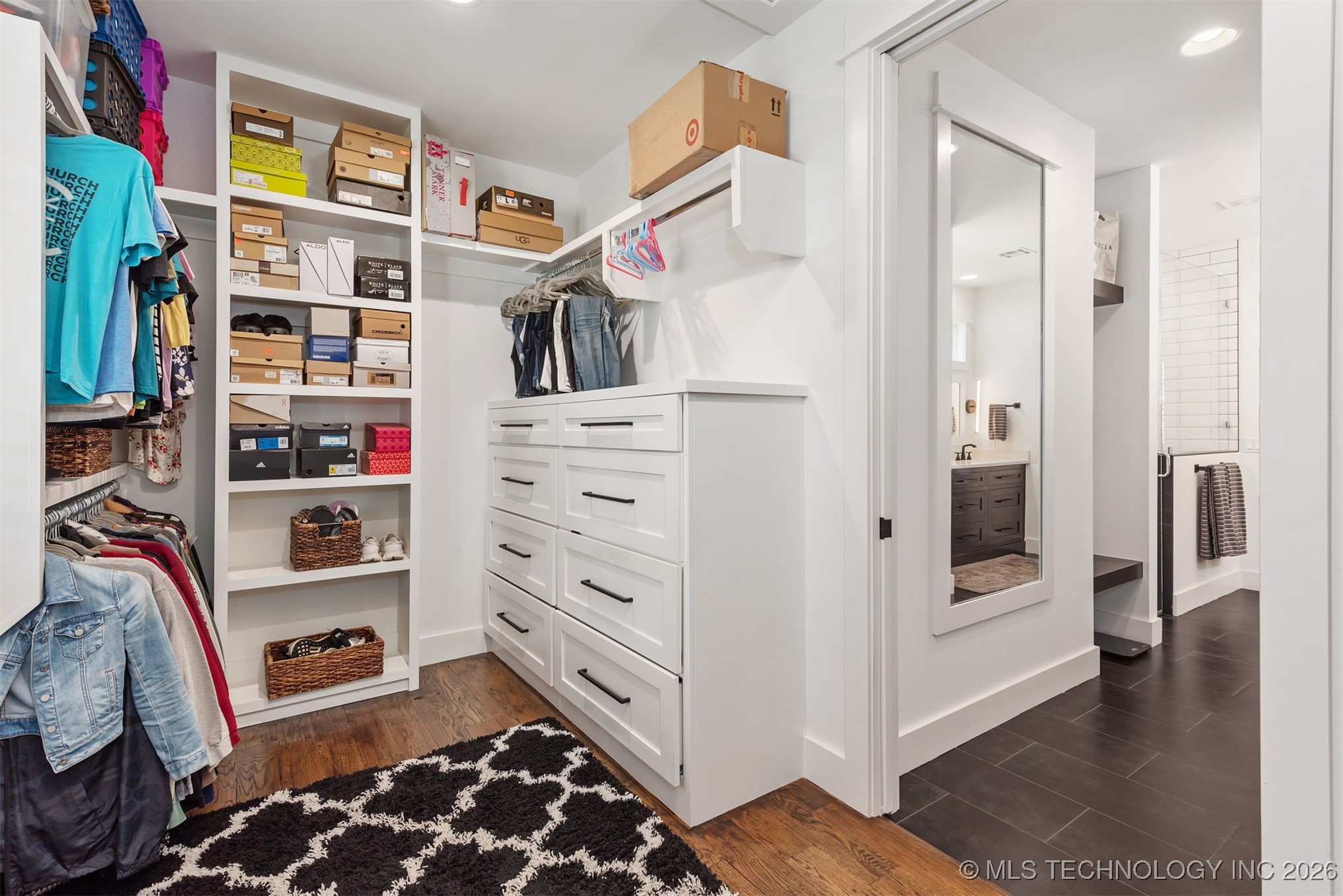 312 E Dallas Street Property Photo 24