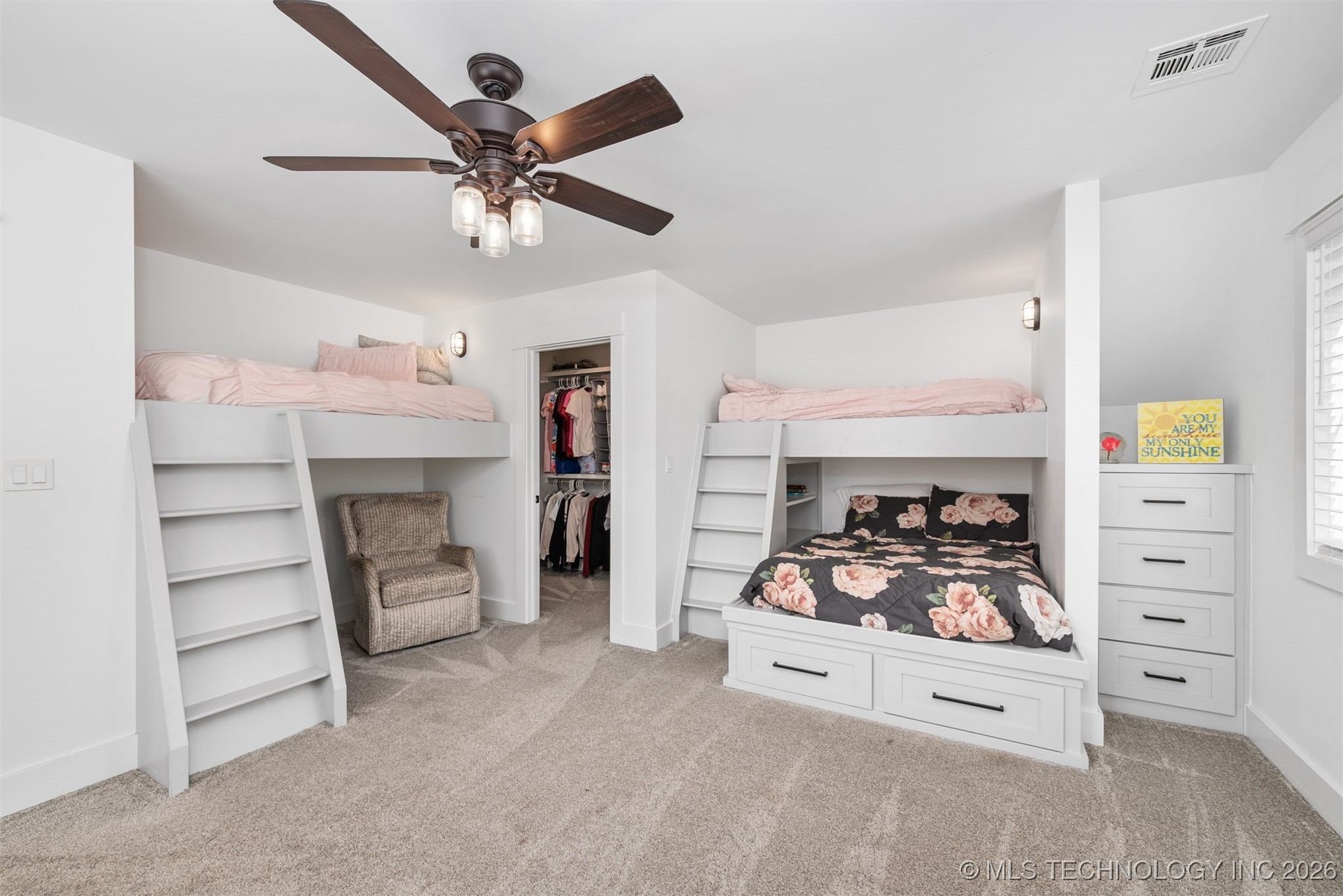 312 E Dallas Street Property Photo 31