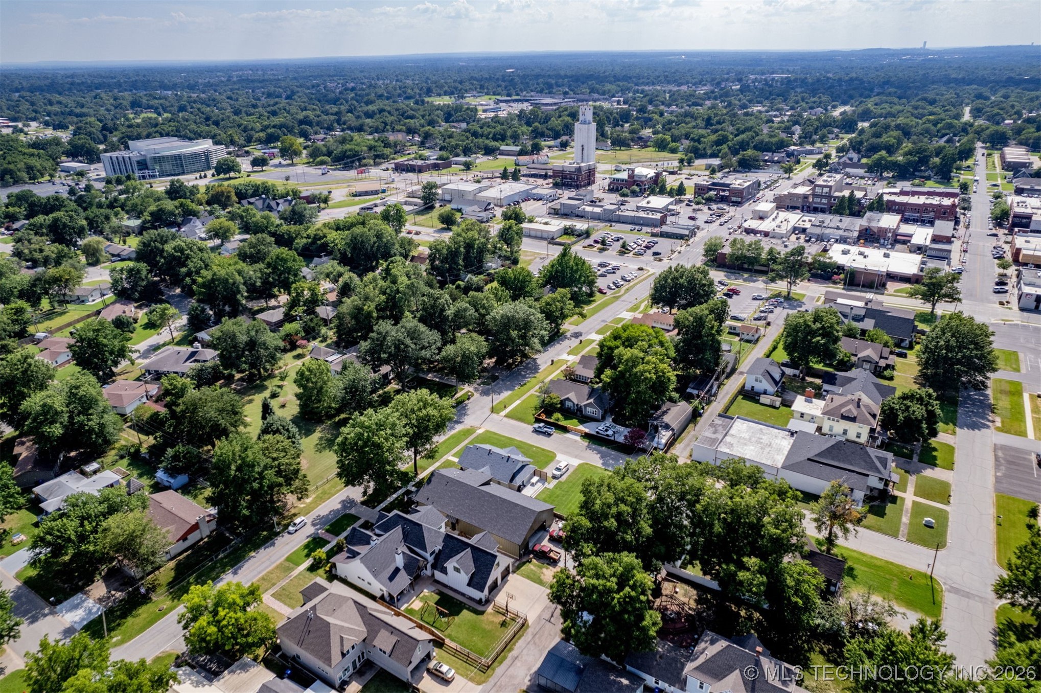 312 E Dallas Street Property Photo 50