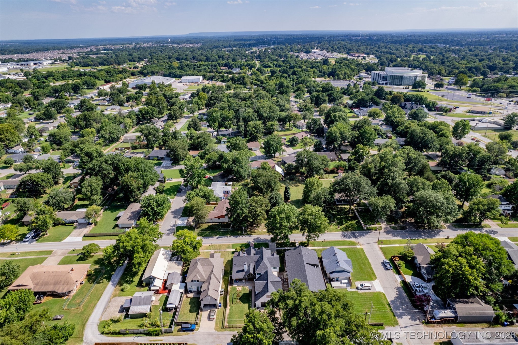 312 E Dallas Street Property Photo 51