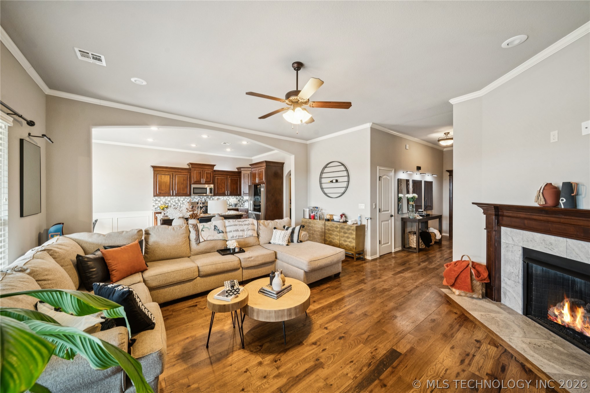 1623 E Fulton Place Property Photo 9