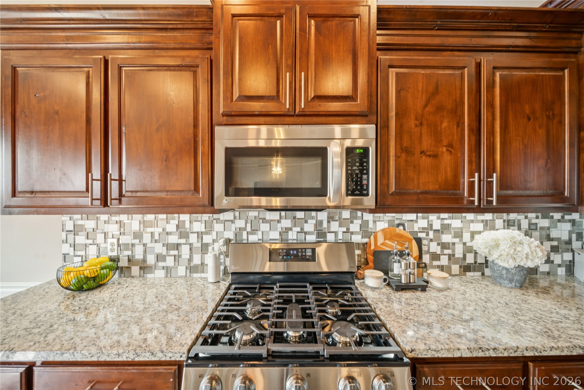 1623 E Fulton Place Property Photo 16