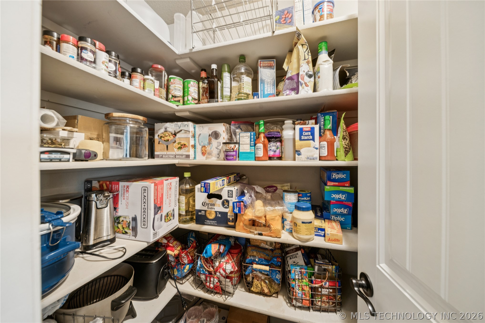 1623 E Fulton Place Property Photo 20