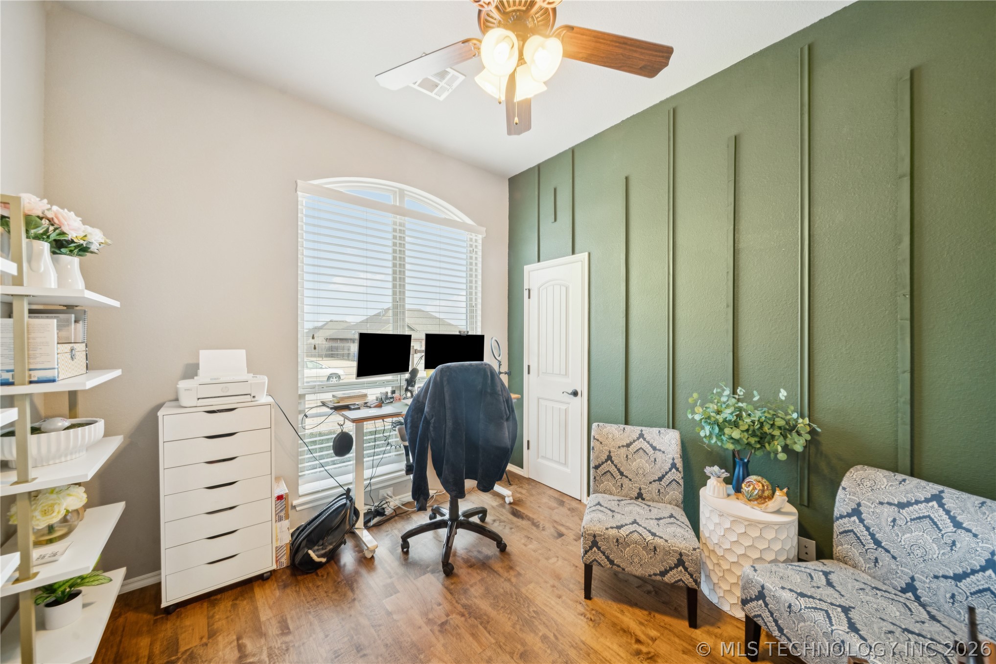 1623 E Fulton Place Property Photo 26