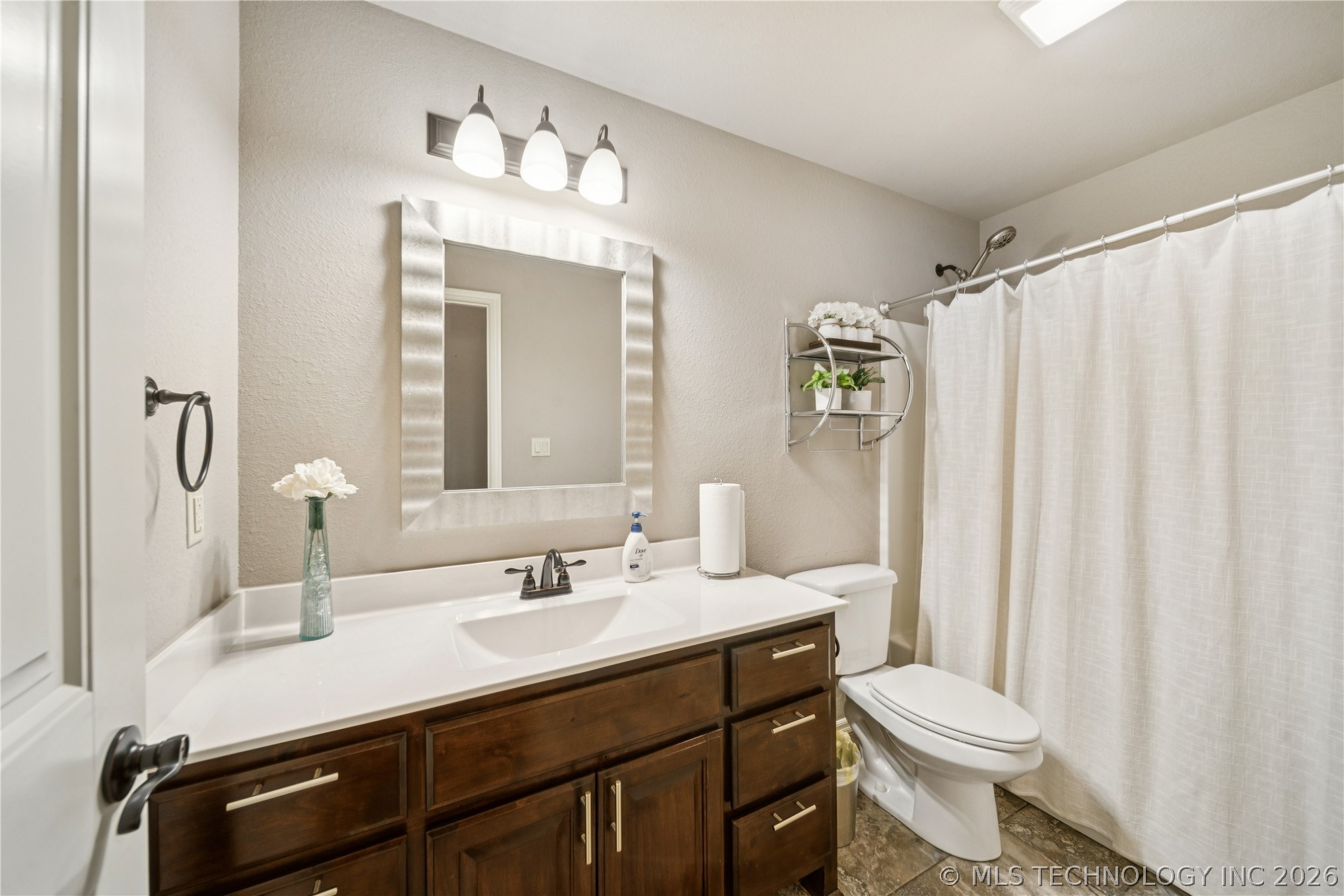 1623 E Fulton Place Property Photo 28