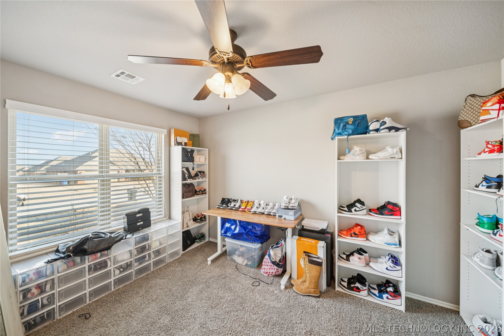 1623 E Fulton Place Property Photo 32