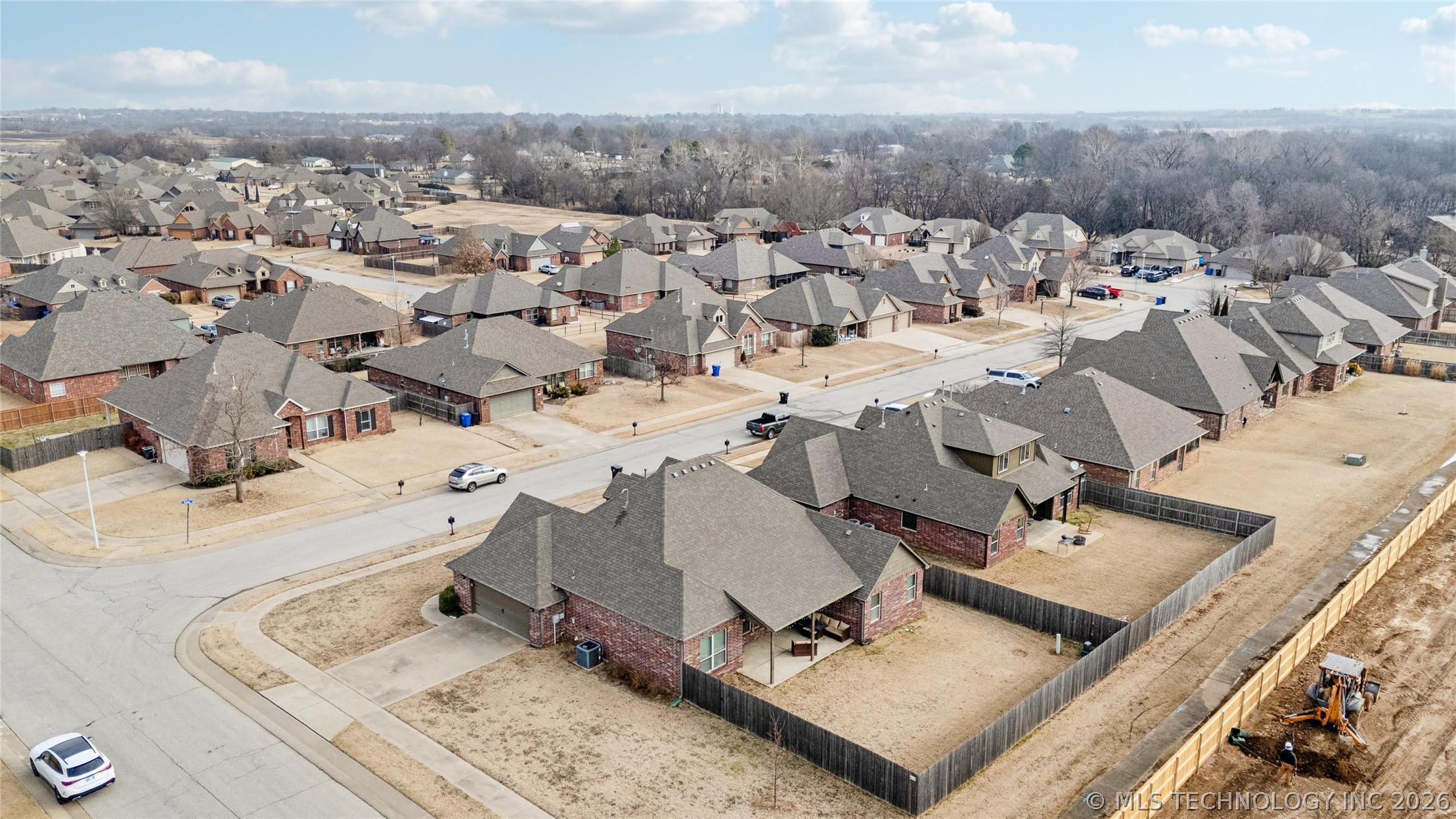 1623 E Fulton Place Property Photo 37