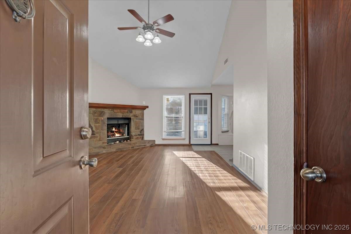 2010 S Missouri Avenue Property Photo 7