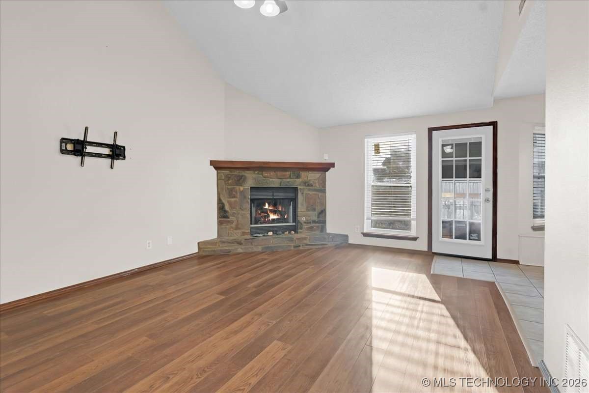 2010 S Missouri Avenue Property Photo 8