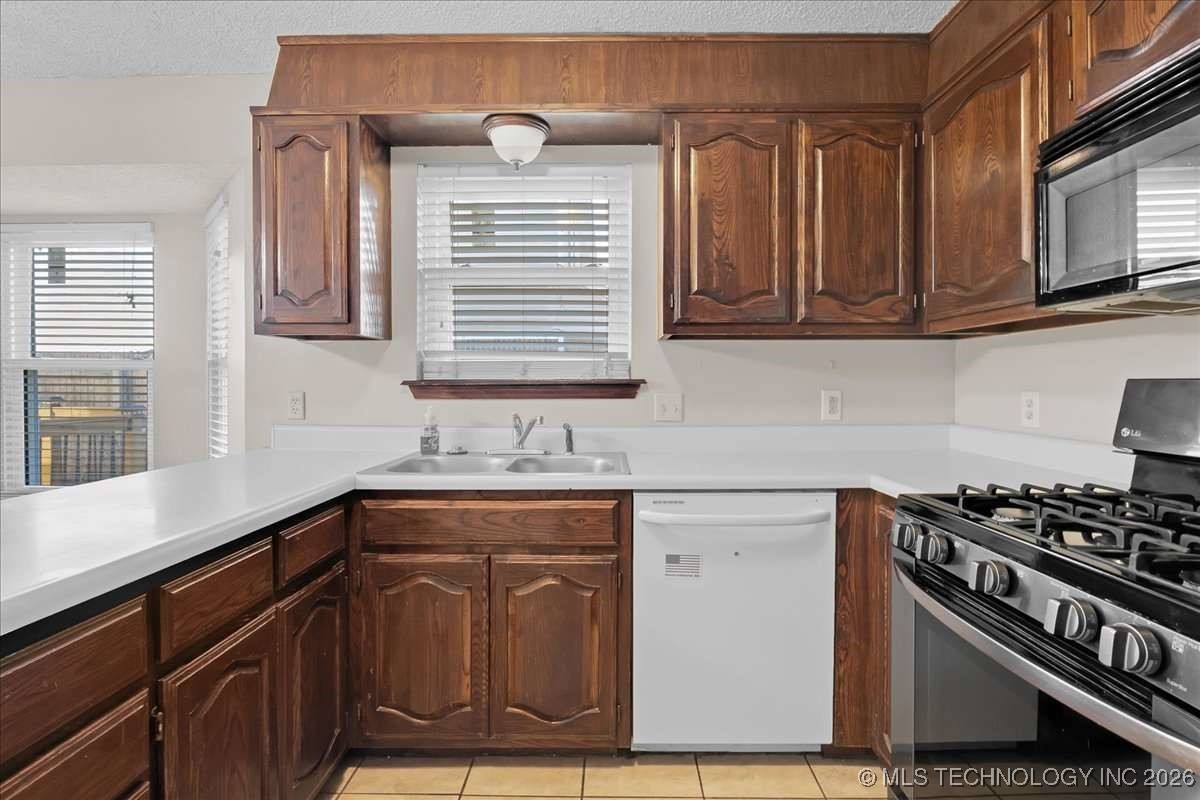 2010 S Missouri Avenue Property Photo 13