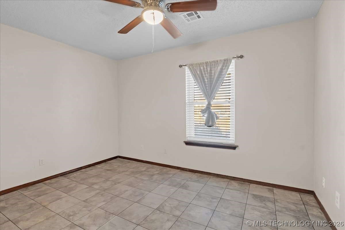 2010 S Missouri Avenue Property Photo 21