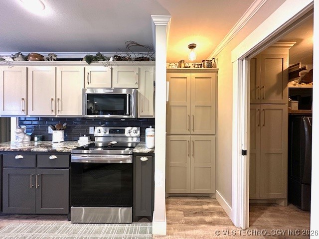 3806 Club View Drive Property Photo 11