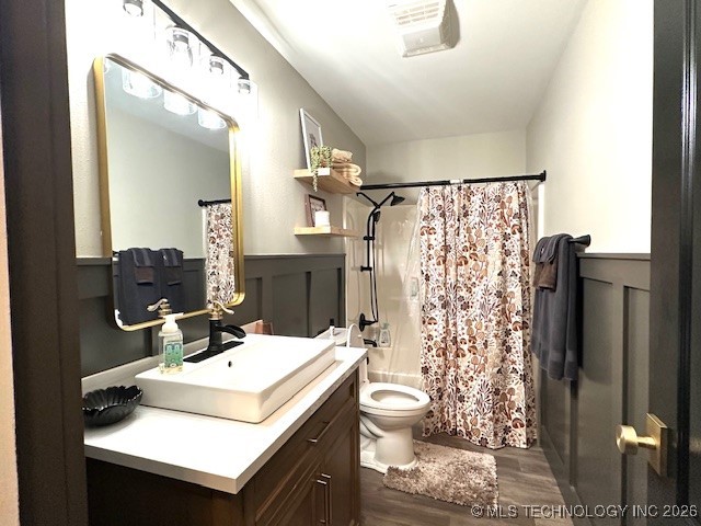 3806 Club View Drive Property Photo 18