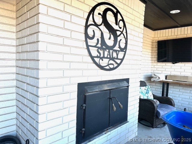 3806 Club View Drive Property Photo 32