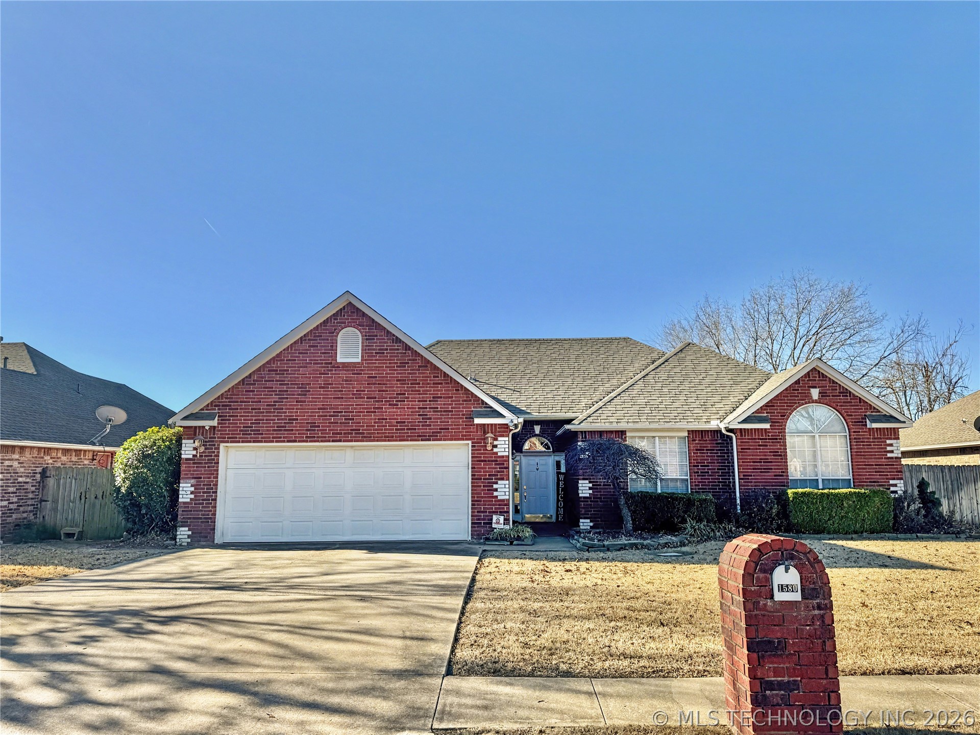 1580 Aspen Drive Property Photo 2