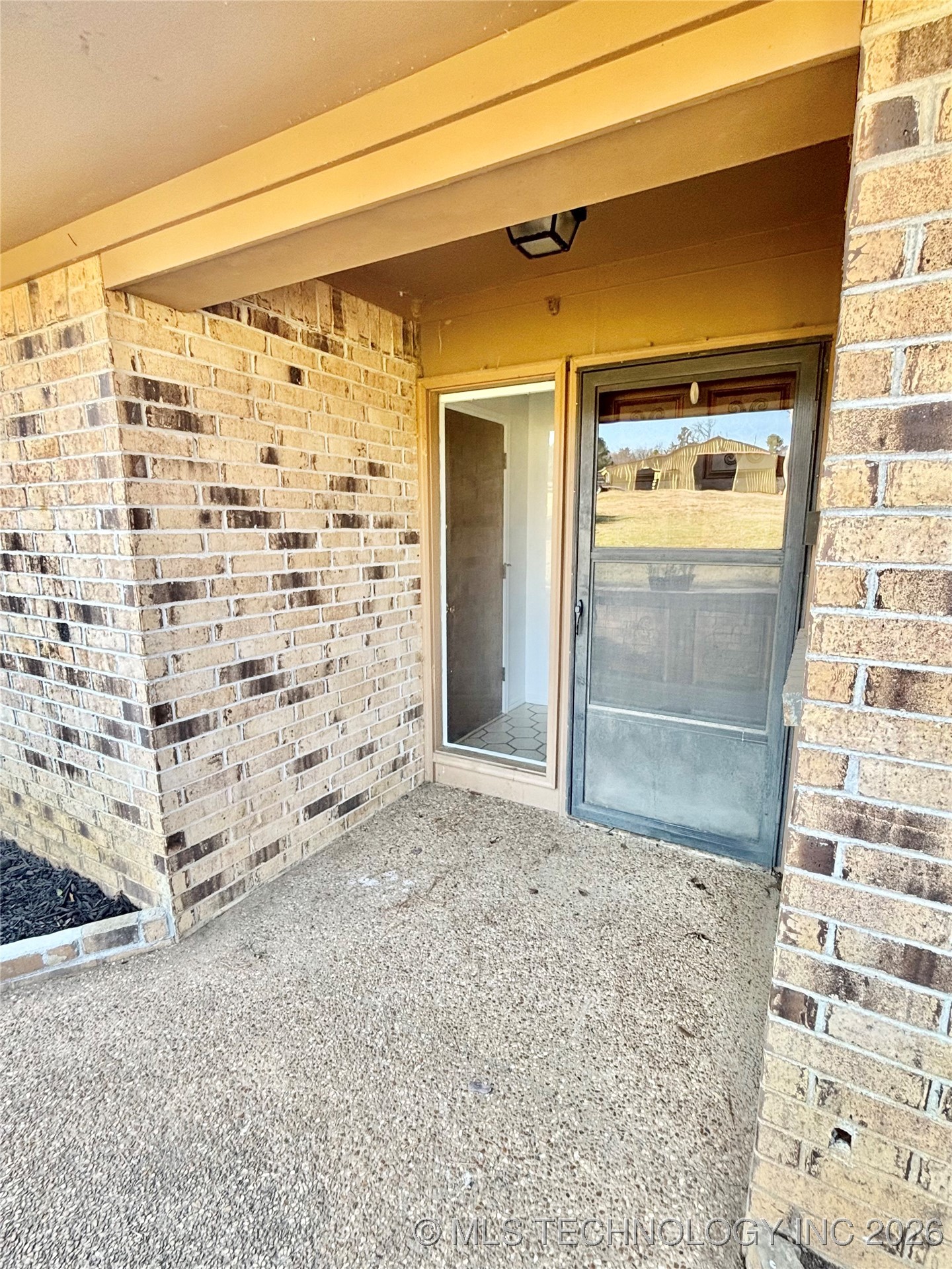 48380 Caughern Lane Property Photo 5