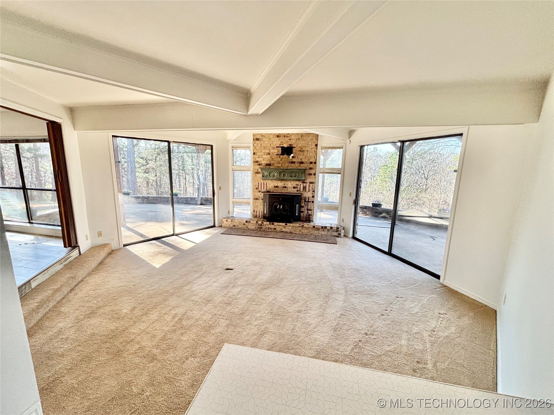 48380 Caughern Lane Property Photo 7