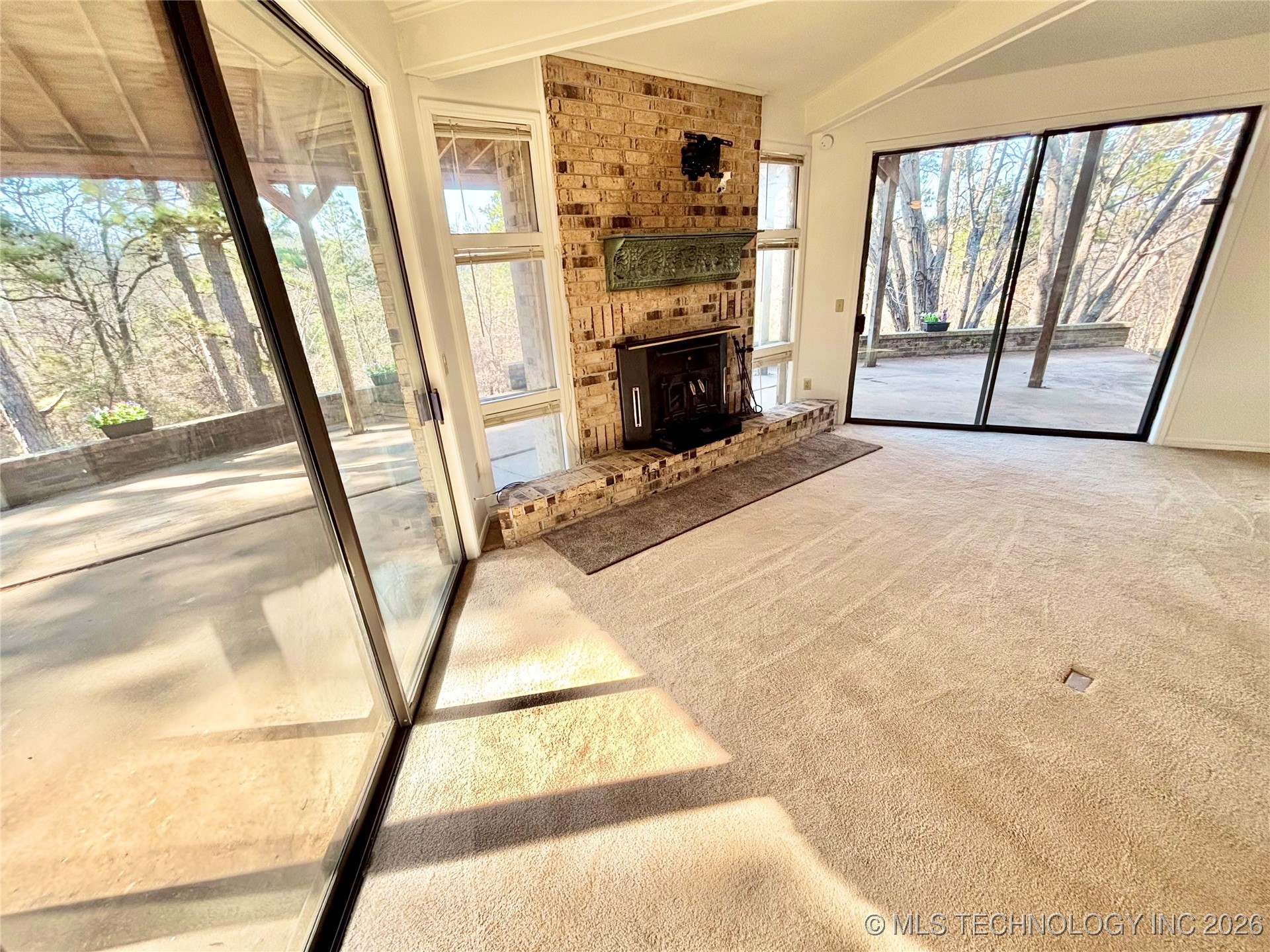 48380 Caughern Lane Property Photo 9