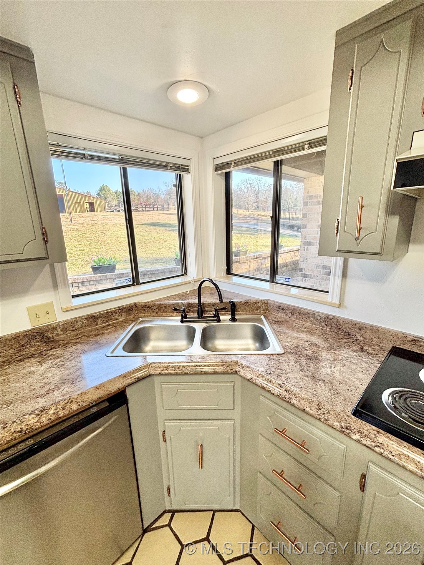 48380 Caughern Lane Property Photo 14