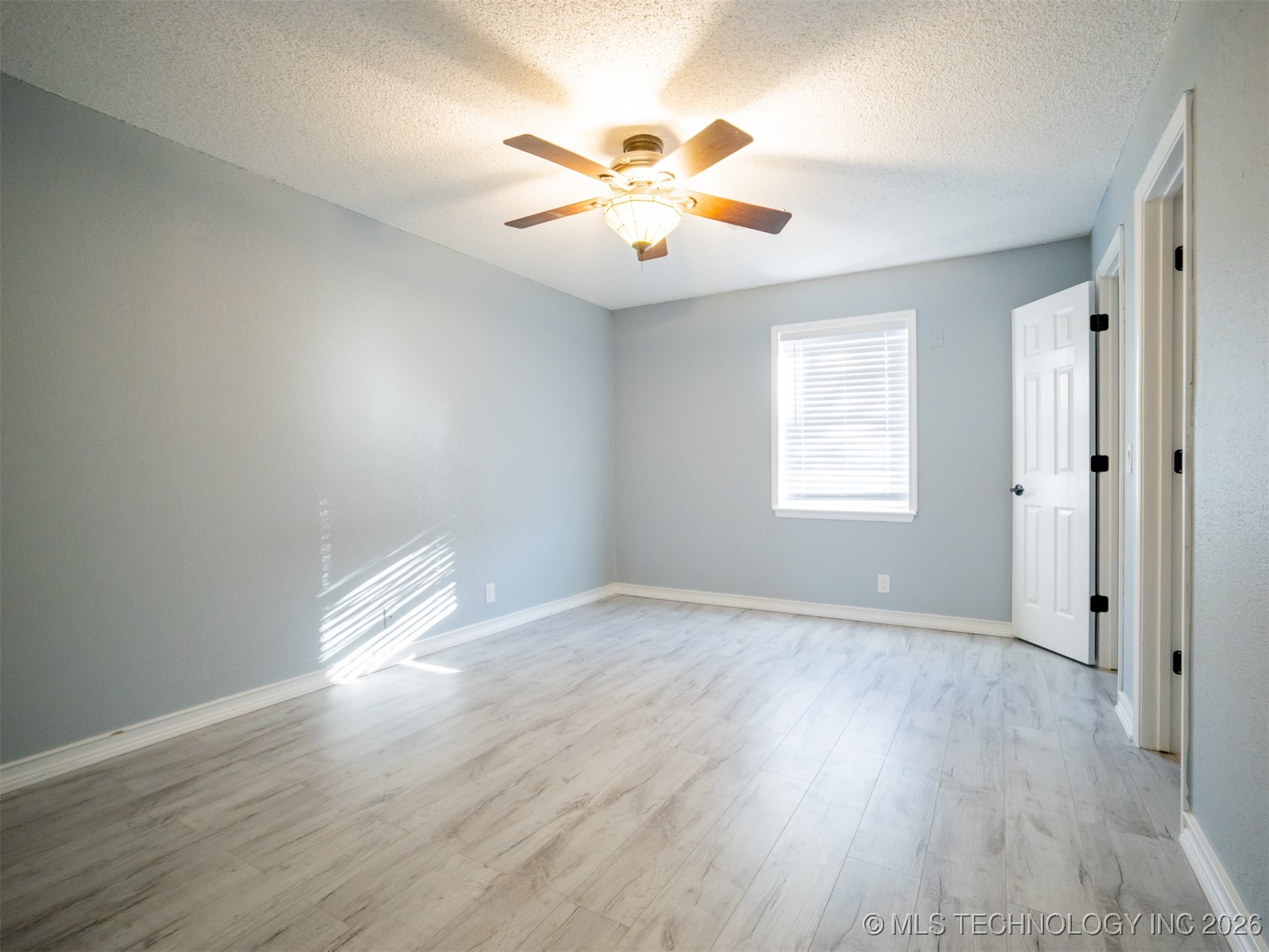 1753 S Pine Avenue Property Photo 4