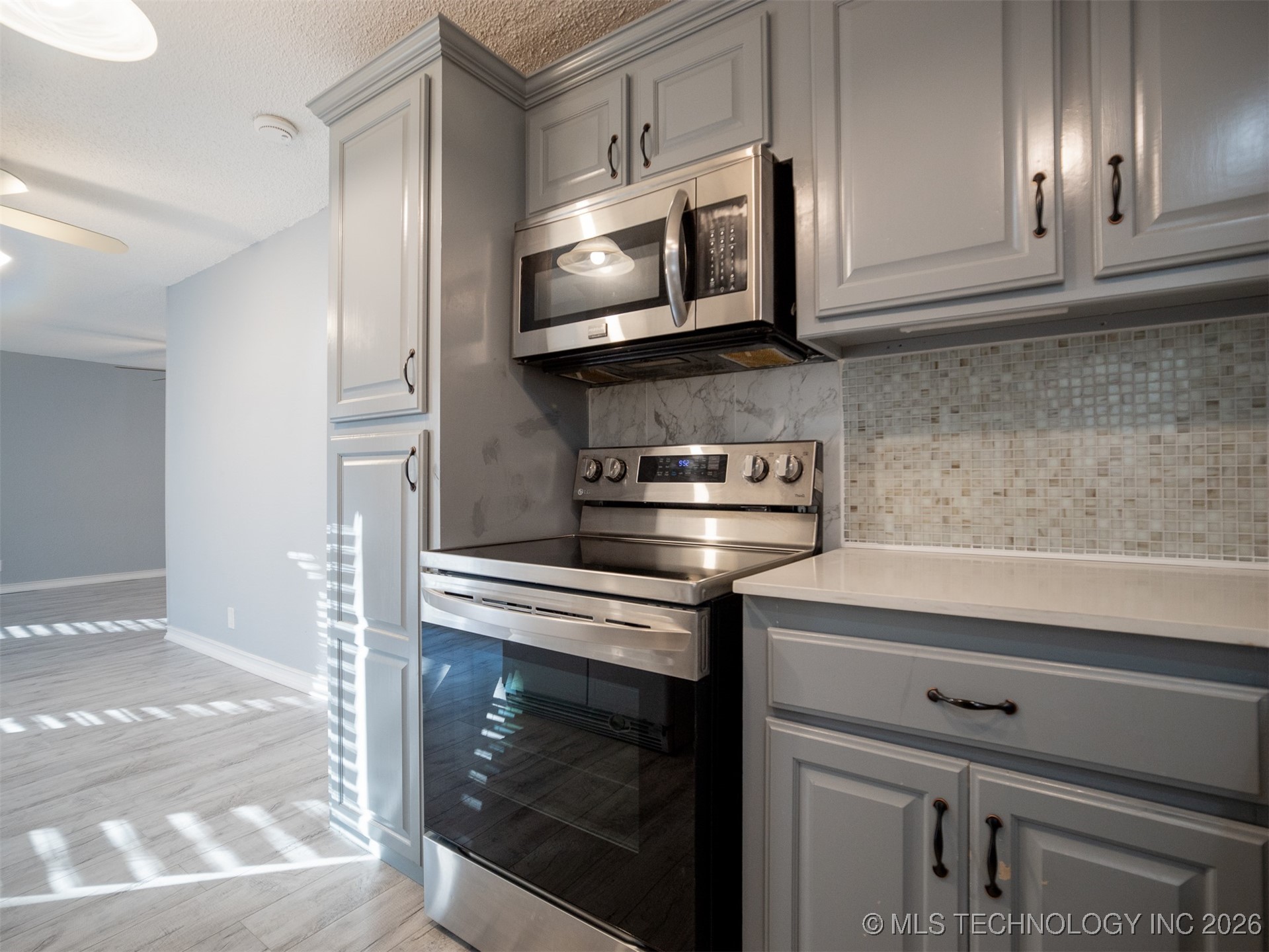 1753 S Pine Avenue Property Photo 26