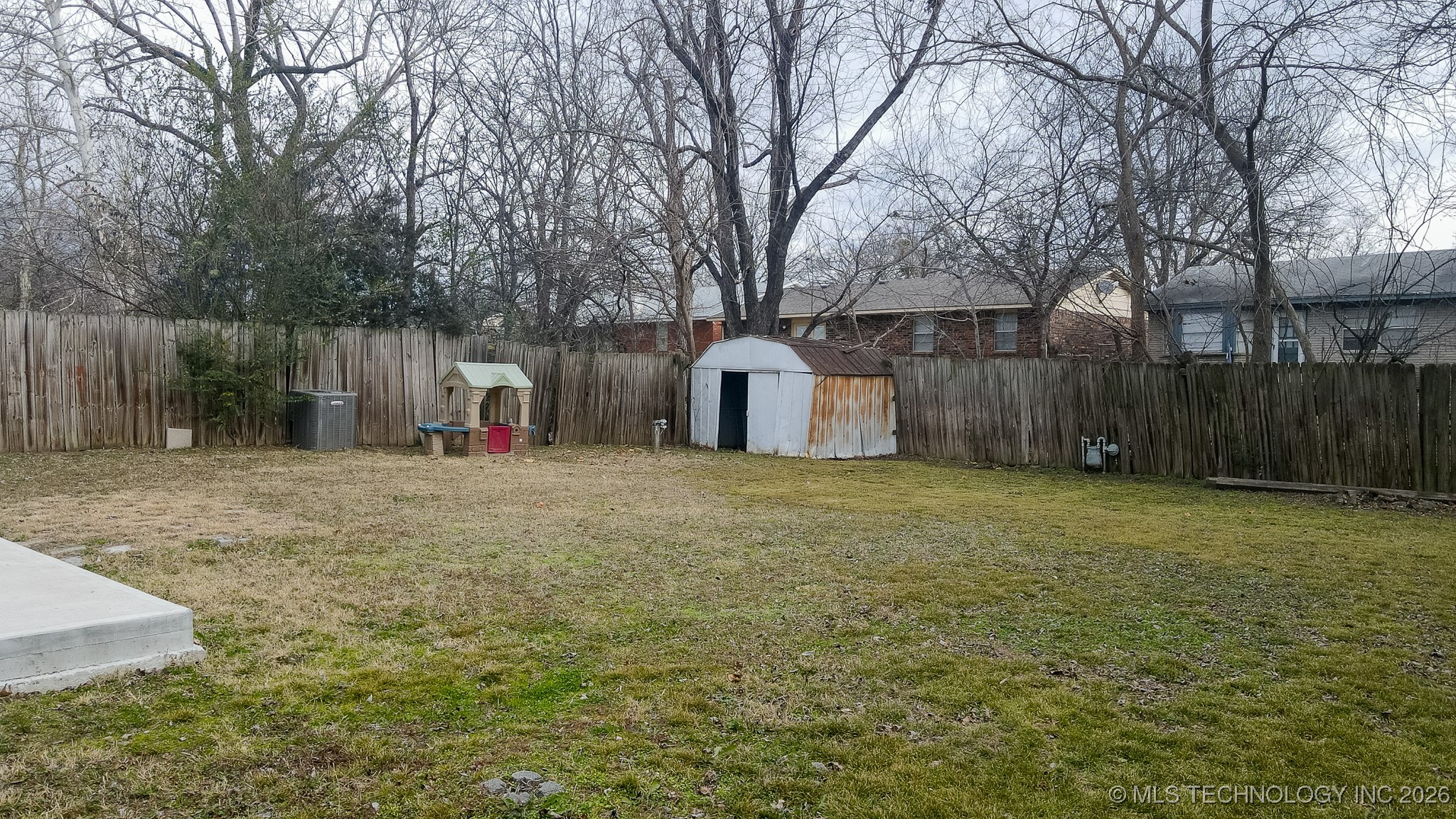 1753 S Pine Avenue Property Photo 31