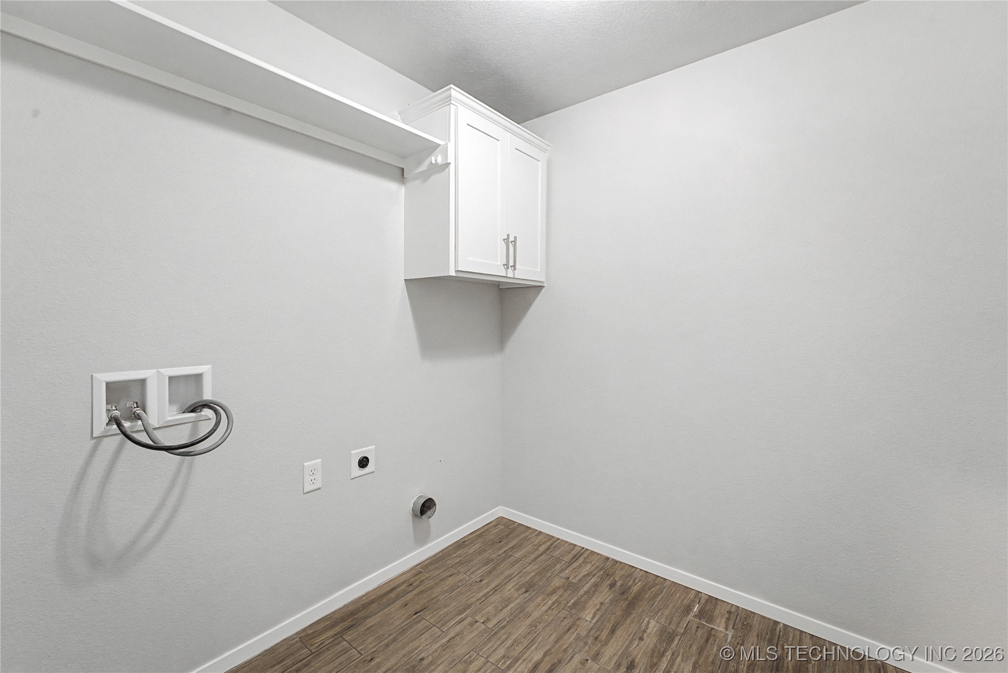 2912 W Charlotte Street Property Photo 19