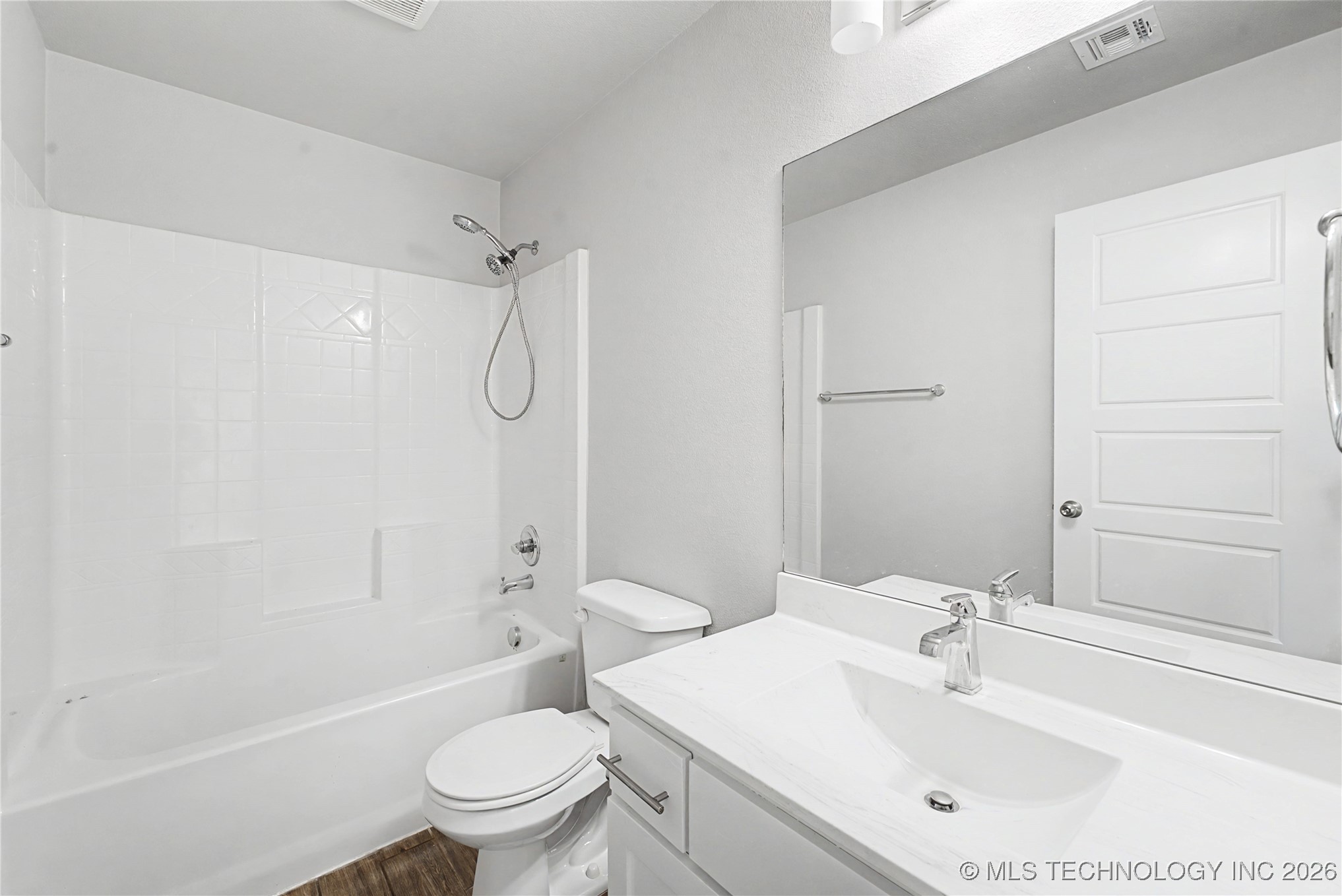 2912 W Charlotte Street Property Photo 21